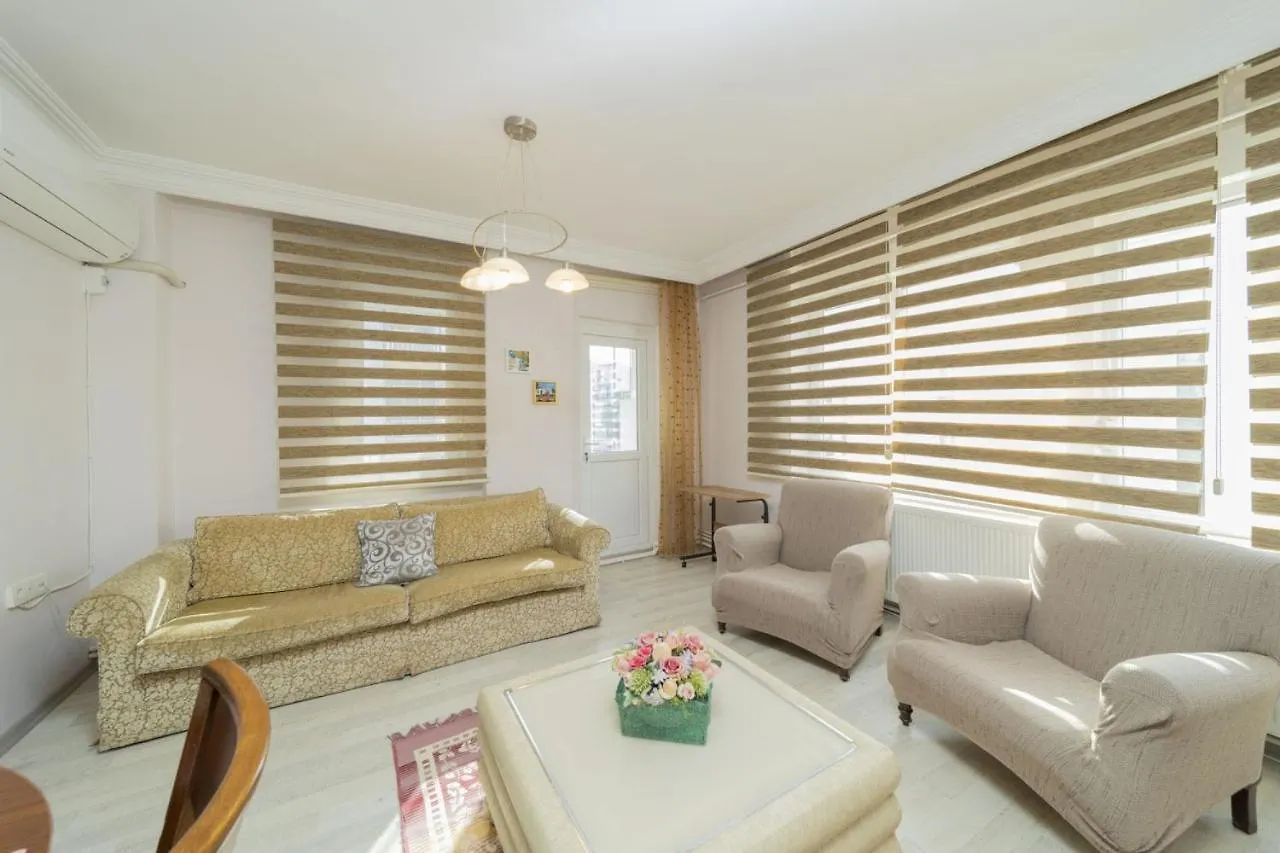 Flat Close To Beach With Balcony In Konyaalti Antalia Turchia